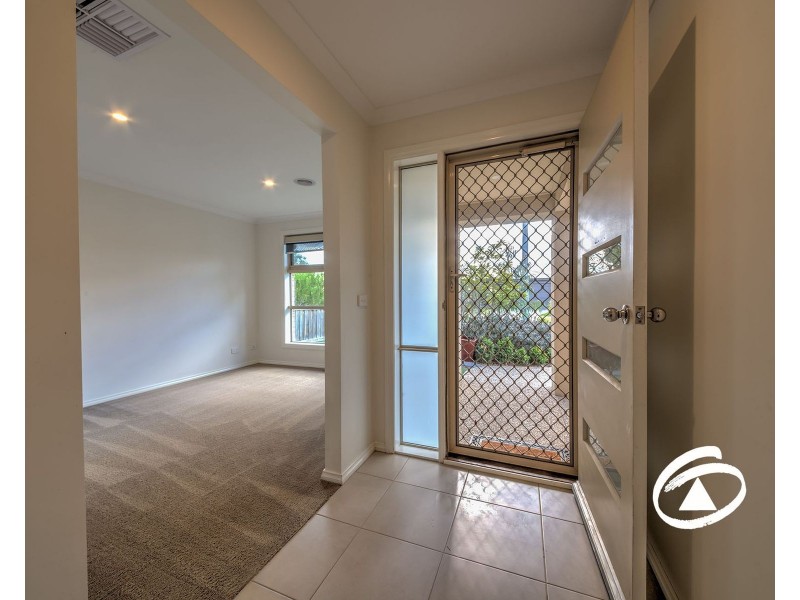 70 Frankland Street, Clyde North VIC 3978