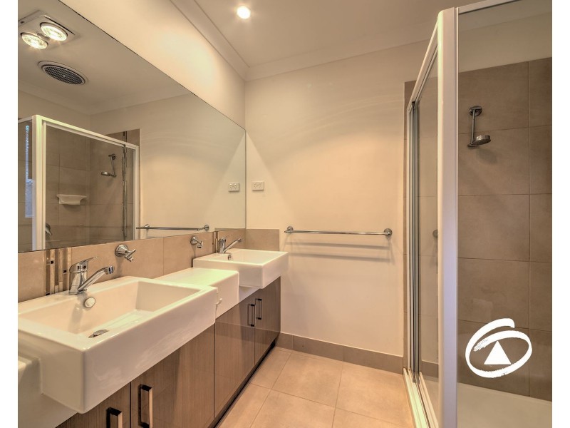 70 Frankland Street, Clyde North VIC 3978