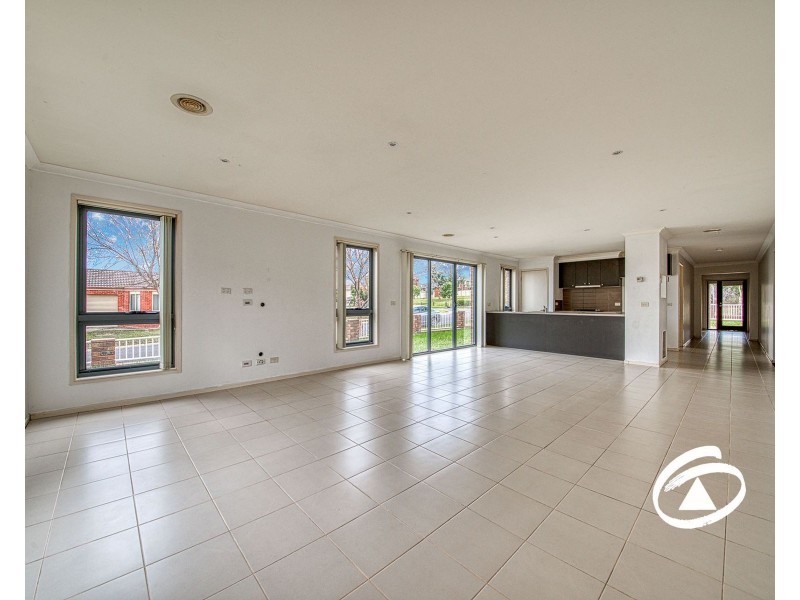 2 Stream Walk, Hallam VIC 3803