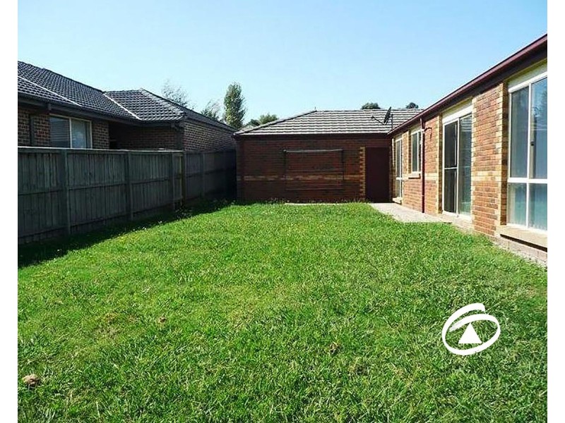 98 Bemersyde Drive, Berwick VIC 3806