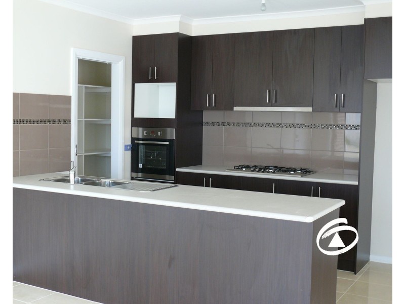 1/13 Damon Close, Narre Warren South VIC 3805