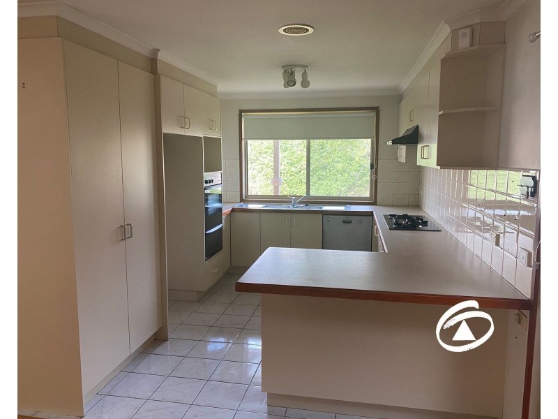 50 Bunbury Avenue, Narre Warren VIC 3805