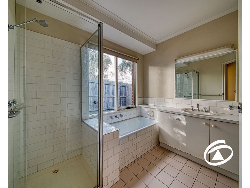 28 Coolabah Grove, Berwick VIC 3806