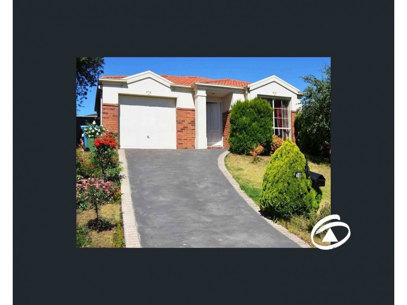 10 Kimbara Drive, Berwick VIC 3806