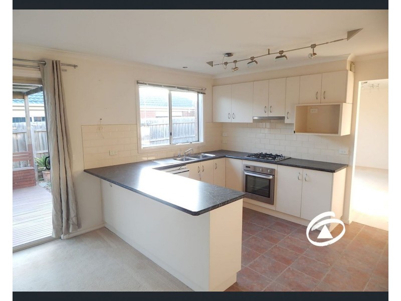 29 Rodlarni Crescent, Berwick VIC 3806