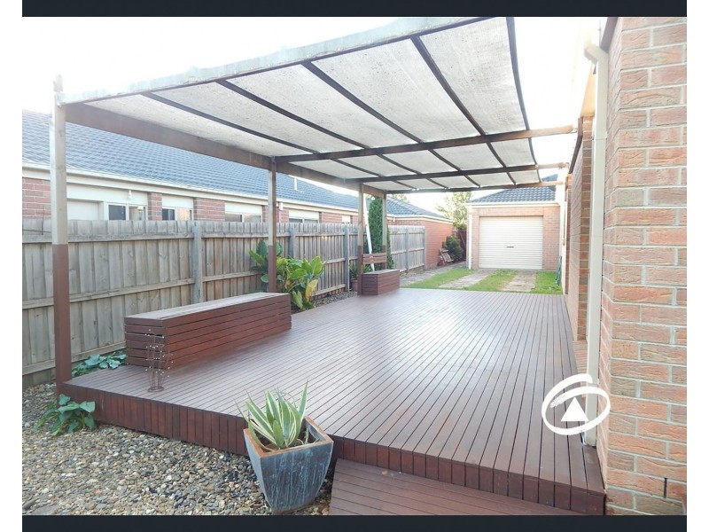 29 Rodlarni Crescent, Berwick VIC 3806