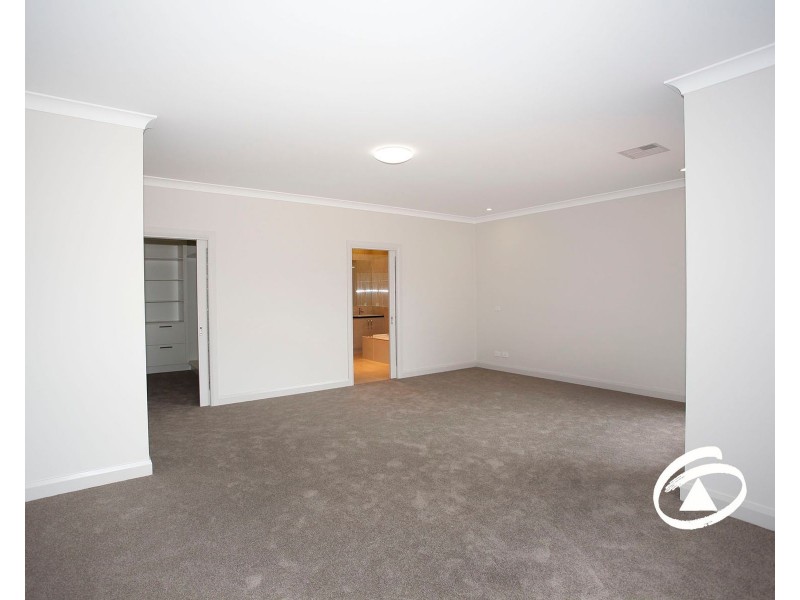 12 Avenview Drive, Narre Warren North VIC 3804