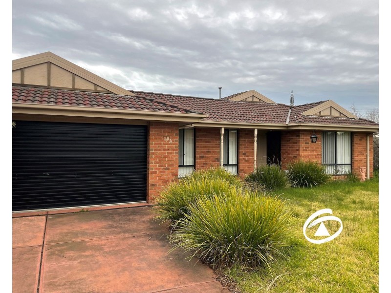 19A Lake View Drive, Narre Warren South VIC 3805
