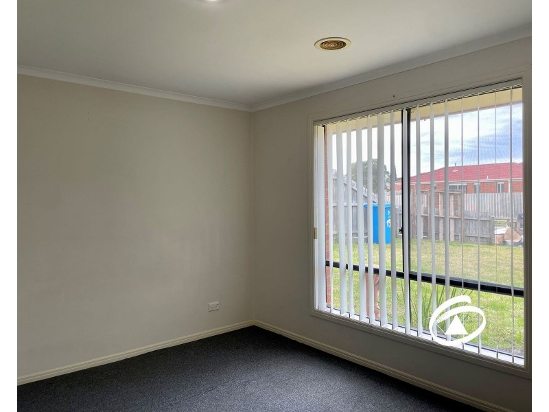 19A Lake View Drive, Narre Warren South VIC 3805