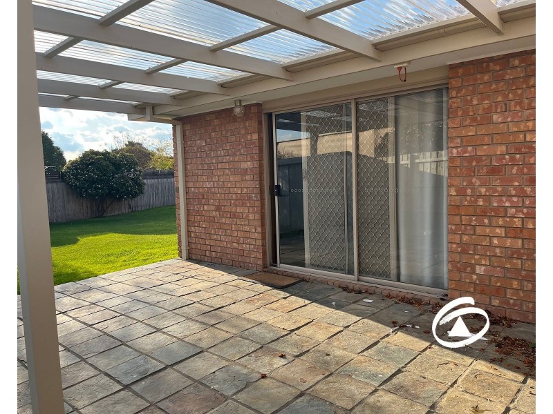 54 Pentland Drive, Narre Warren VIC 3805