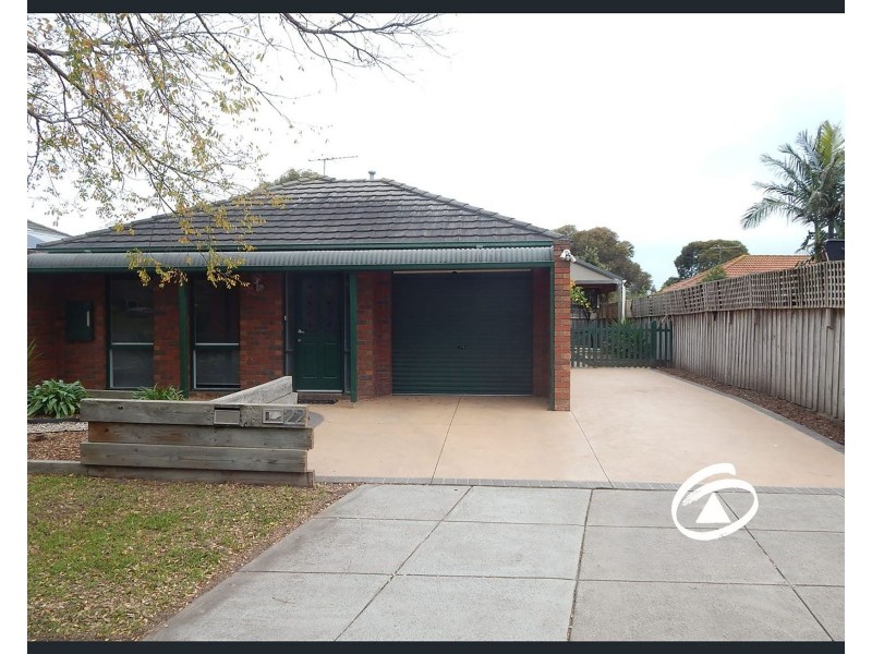 22 Tranter Square, Lynbrook VIC 3975