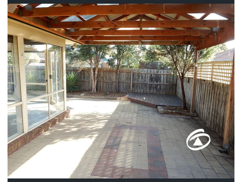 22 Tranter Square, Lynbrook VIC 3975