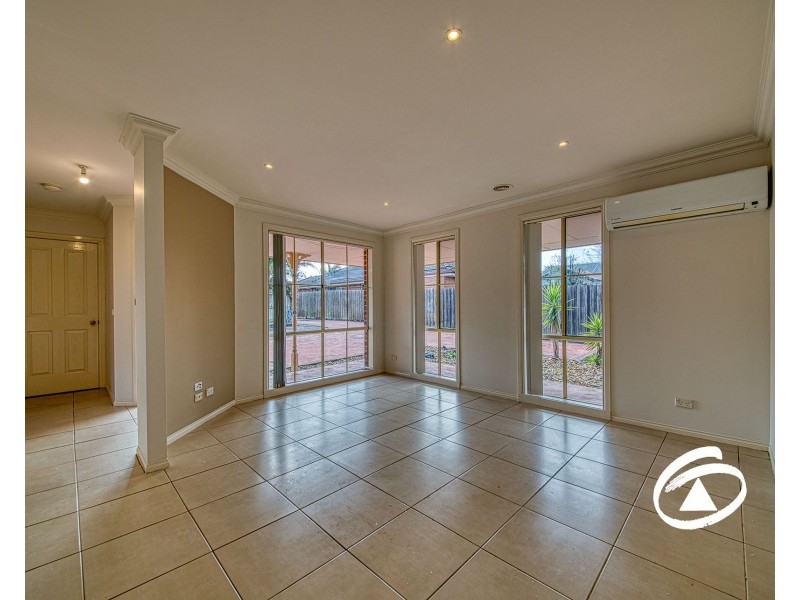 3 Firestone Green, Cranbourne VIC 3977