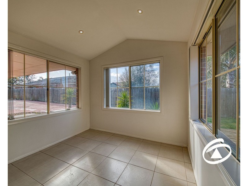3 Firestone Green, Cranbourne VIC 3977