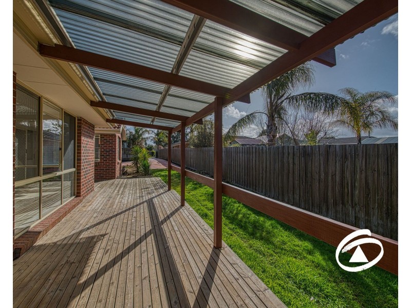 3 Firestone Green, Cranbourne VIC 3977