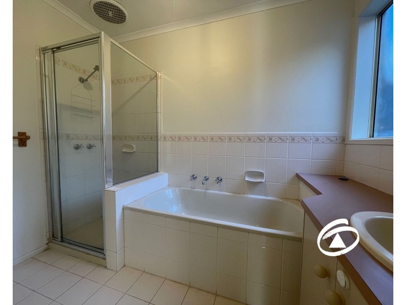 4B Boree Court, Berwick VIC 3806