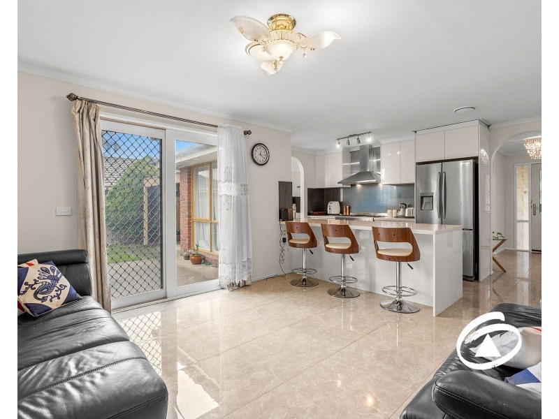 14 Carmen Court, Hampton Park VIC 3976