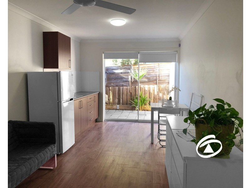 8/4 Cranbourne Drive, Cranbourne VIC 3977