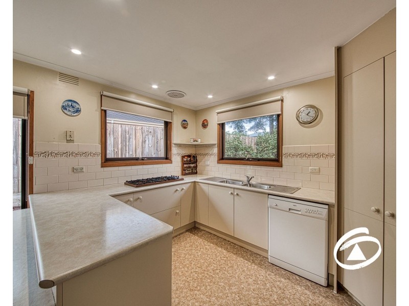 15 Kent Road, Narre Warren VIC 3805