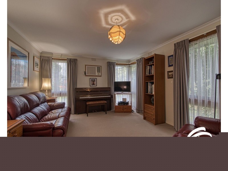 15 Kent Road, Narre Warren VIC 3805