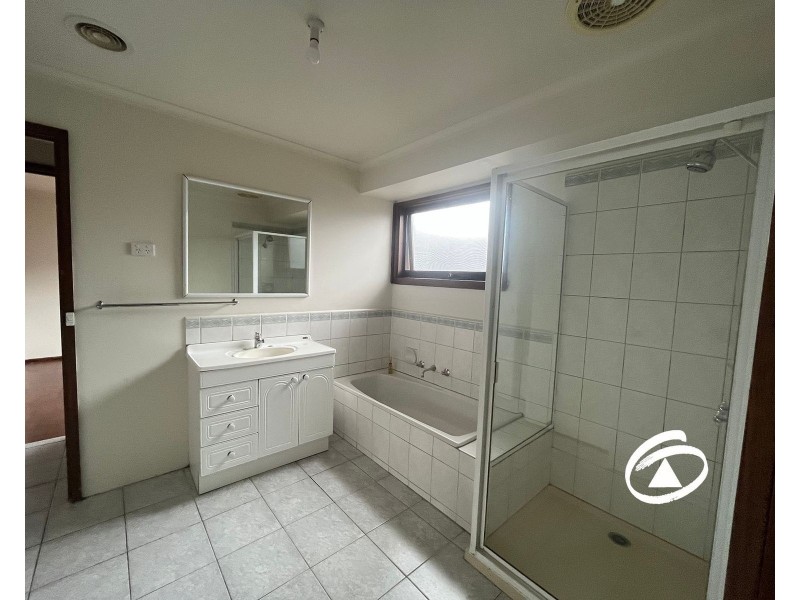 1 Greenmount Close, Narre Warren VIC 3805