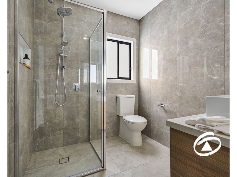 18 Karoonda Way, Hampton Park VIC 3976