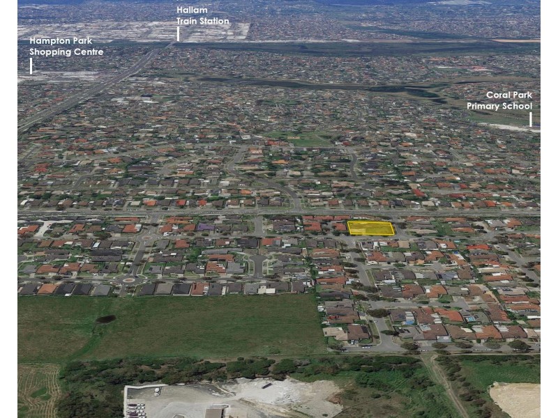 18 Karoonda Way, Hampton Park VIC 3976