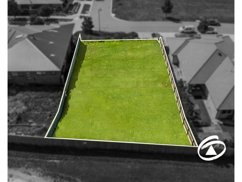 64 Goldsborough Drive, Officer VIC 3809