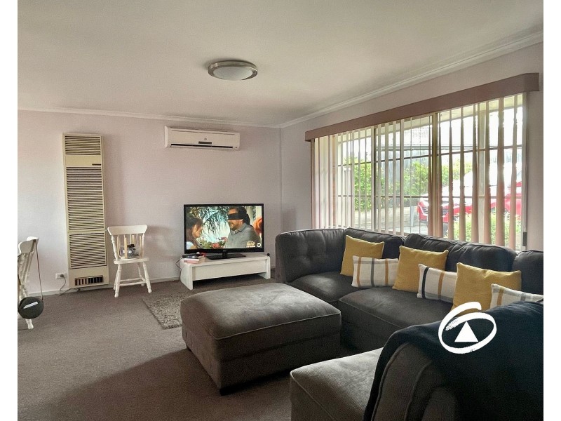 2/57 Amber Crescent, Narre Warren VIC 3805