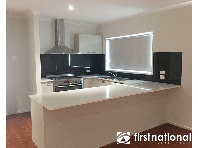 11 Anvil Way, Clyde North VIC 3978