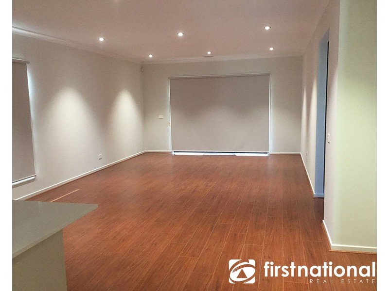 11 Anvil Way, Clyde North VIC 3978