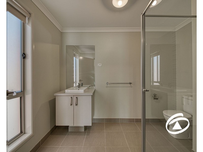 310 Casey Fields Boulevard, Cranbourne East VIC 3977