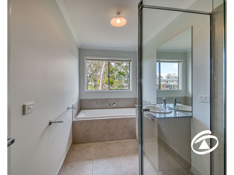 14 Cupit Street, Cranbourne VIC 3977