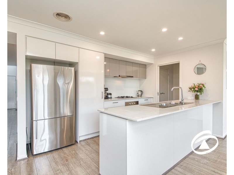 25 Biggs Drive, Officer VIC 3809