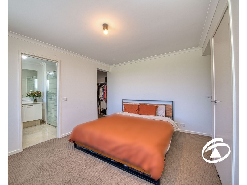 25 Biggs Drive, Officer VIC 3809