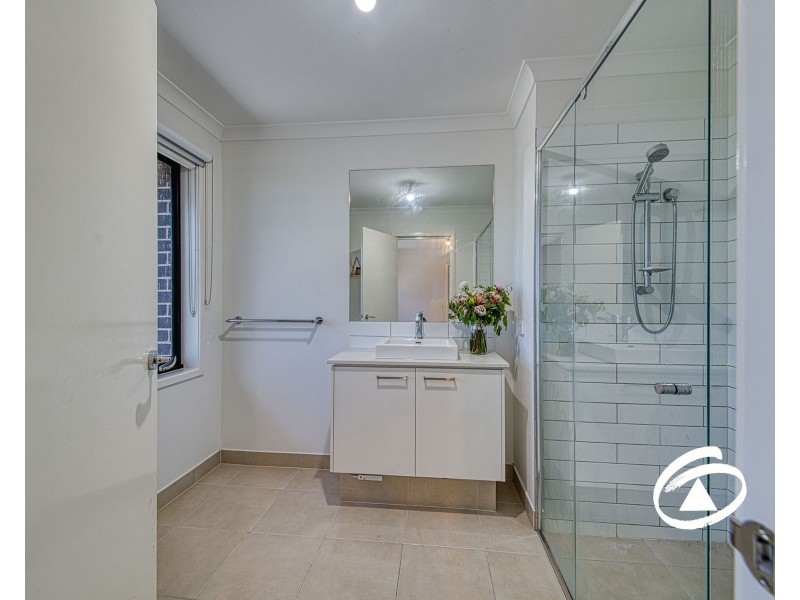 25 Biggs Drive, Officer VIC 3809