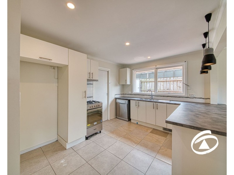 3 Campbell Parade, Cranbourne VIC 3977