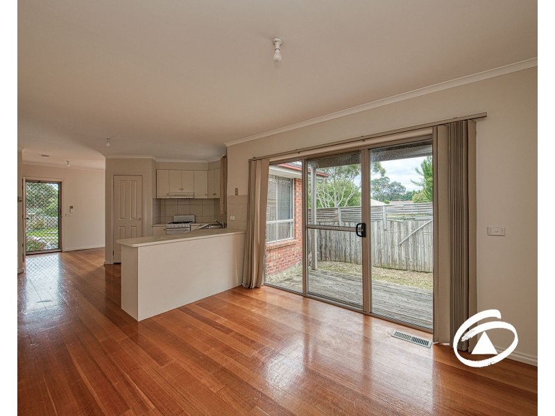 1/56 Amber Crescent, Narre Warren VIC 3805