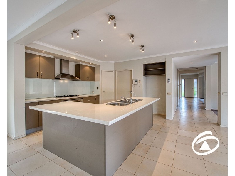 8 Viewpoint Place, Berwick VIC 3806