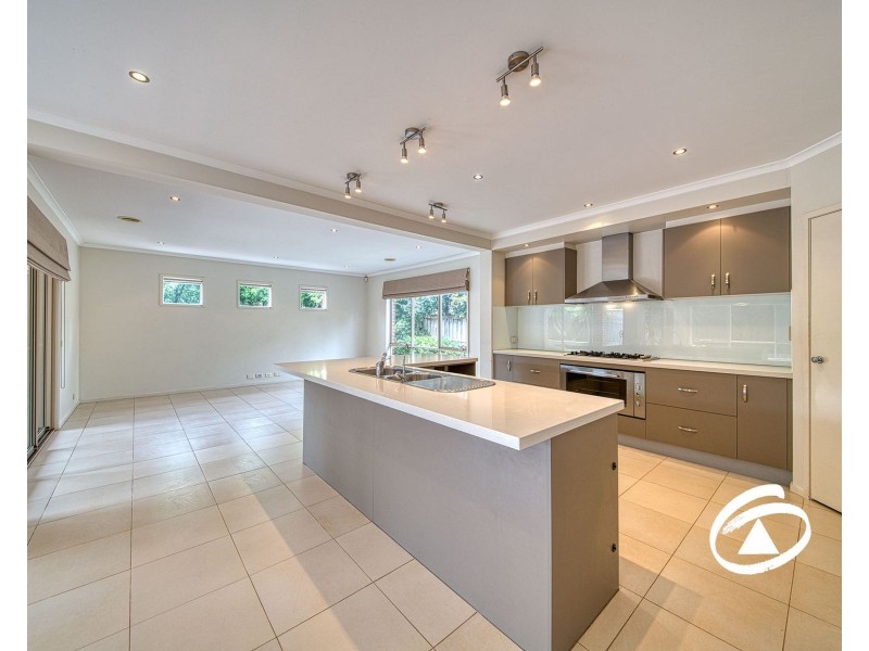 8 Viewpoint Place, Berwick VIC 3806