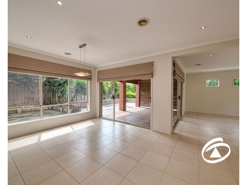 8 Viewpoint Place, Berwick VIC 3806