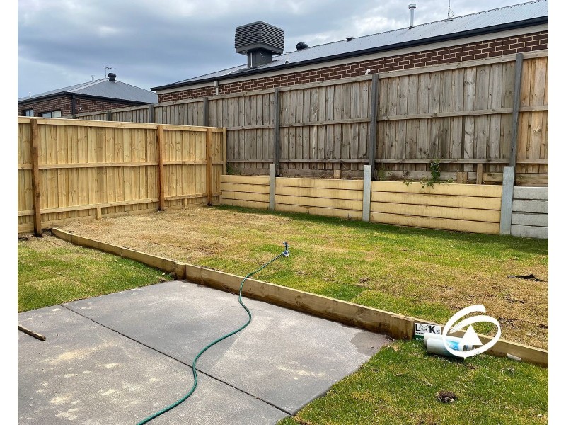 39 Cotswold Crescent, Officer VIC 3809