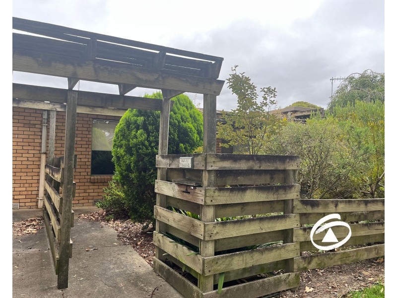 2/7 Manuka Road, Berwick VIC 3806