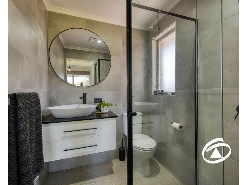 8 Gandin Court, Hampton Park VIC 3976