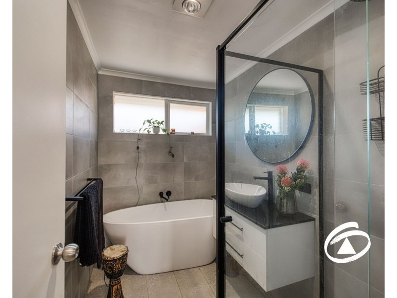 8 Gandin Court, Hampton Park VIC 3976