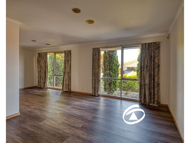 10 Karrum Karrum Court, Narre Warren South VIC 3805
