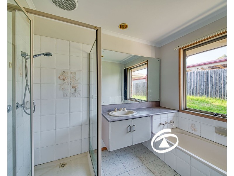 10 Karrum Karrum Court, Narre Warren South VIC 3805