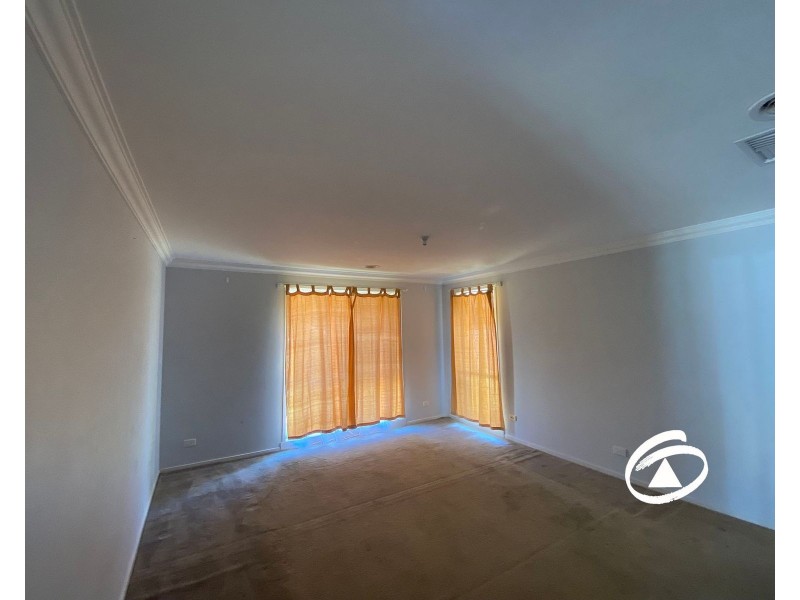 19 Lemon Thyme Way, Lynbrook VIC 3975
