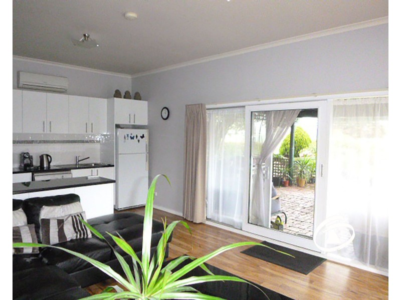 2 Mountain Flat Road, Narre Warren East VIC 3804