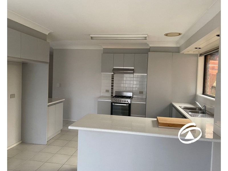 45 Strathavan Drive, Berwick VIC 3806